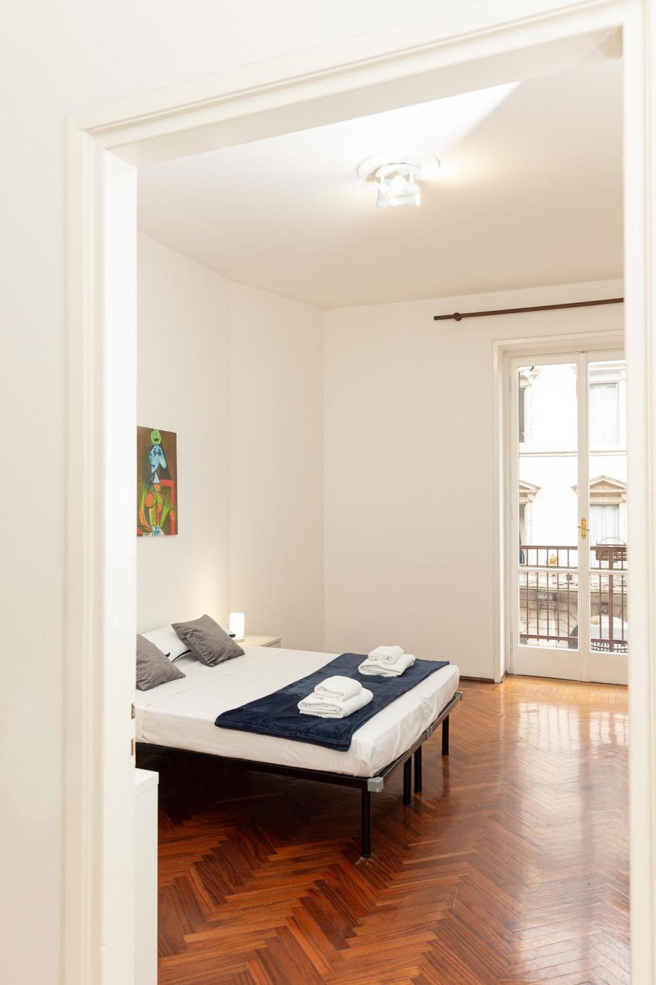 Picasso - Spacious Exclusive Apartment Milaan Buitenkant foto